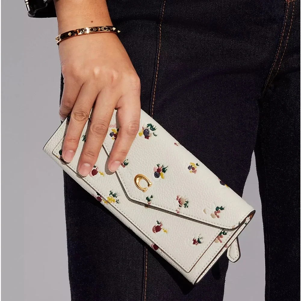 COACH WYN SOFT PEBBLE LEATHER WALLET WITH PAINT DAB FLORAL PRINT